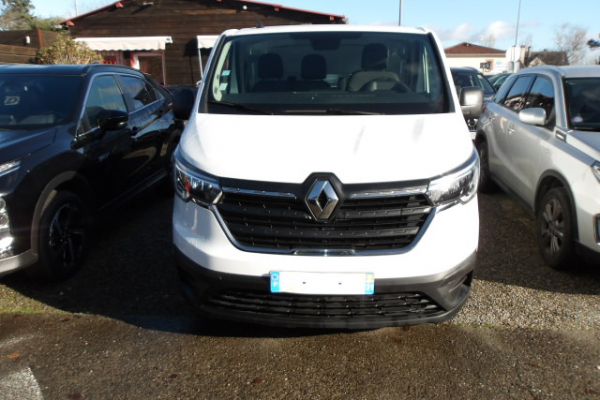 RENAULT TRAFIC FOURGON Blanc