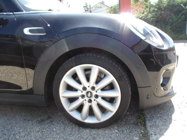 MINI HATCH 5 PORTES F55 LCI Noir