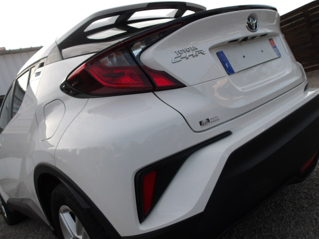 TOYOTA C-HR HYBRIDE MY20 Blanc