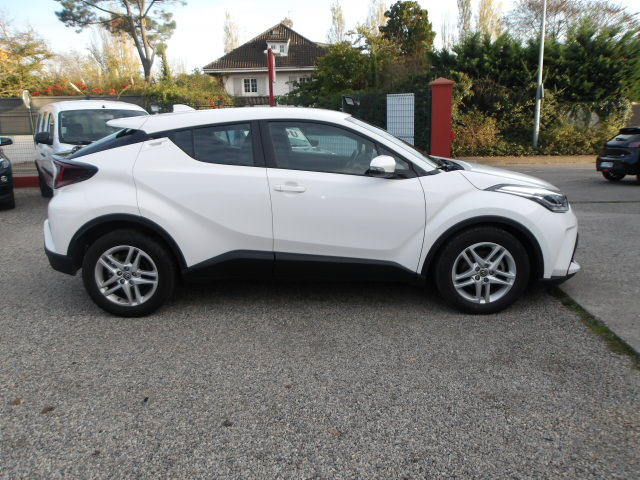 TOYOTA C-HR HYBRIDE MY20 Blanc