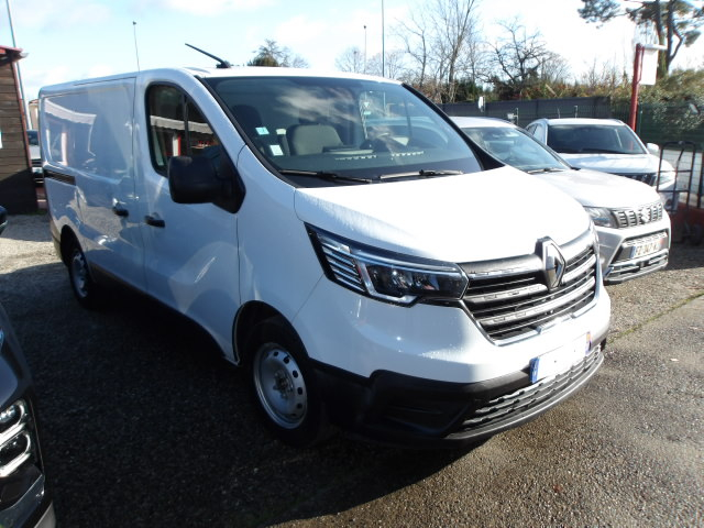 RENAULT TRAFIC FOURGON Blanc