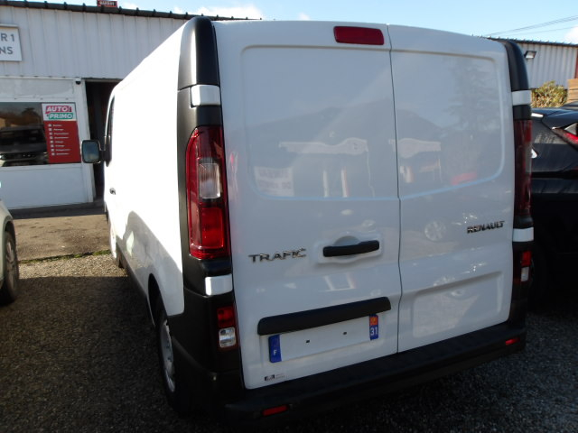 RENAULT TRAFIC FOURGON Blanc