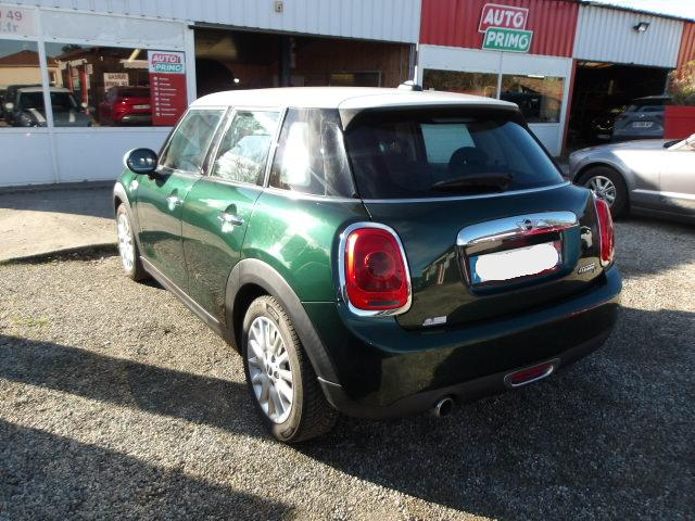 MINI HATCH 5 PORTES Vert