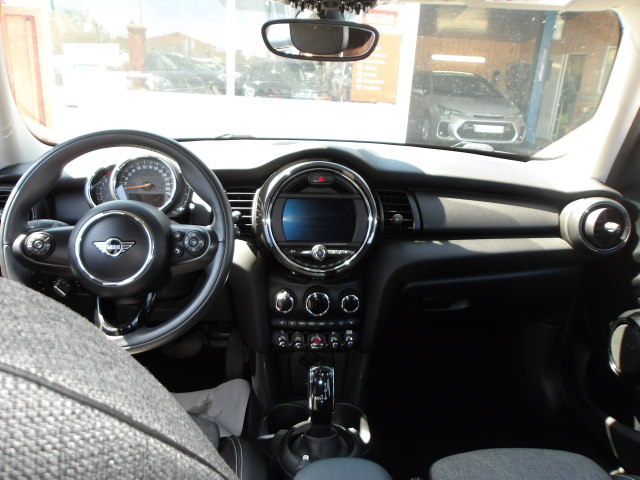 MINI HATCH 5 PORTES F55 LCI Noir